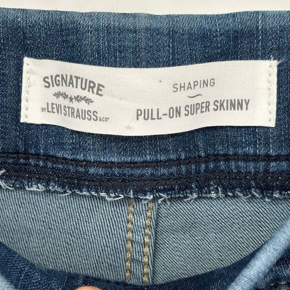 Levi’s Shaping Pull-On Super Skinny Jeans Size 12/31 NWT - Picture 2 of 7